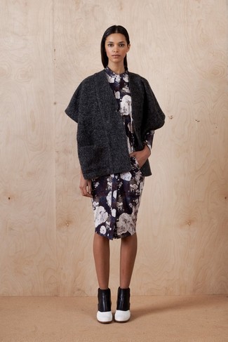 Как носить кардиган с ботильонами