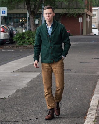 Как носить кардиган с повседневными ботинками мужчине