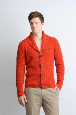 Как носить кардиган с свитером с круглым вырезом мужчине