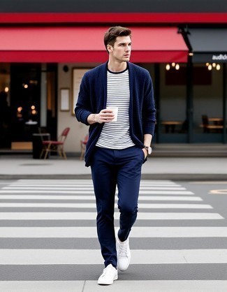 С чем носить кардиган мужчине в стиле кэжуал