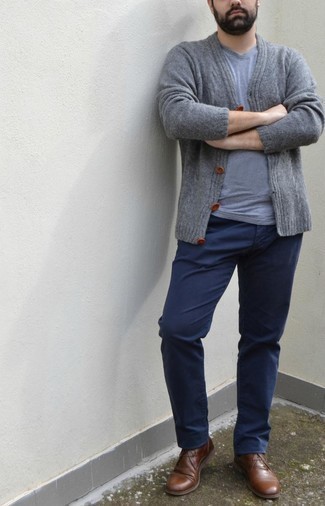 С чем носить кардиган мужчине в стиле кэжуал