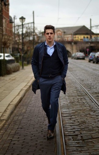 Как носить кардиган с дождевиком мужчине