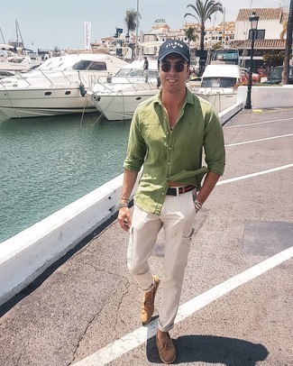 Как носить брюки карго с топсайдерами