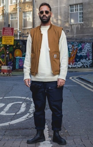 Как носить брюки карго с ботинками челси