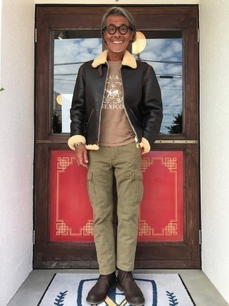 Как носить брюки карго с ботинками дезертами