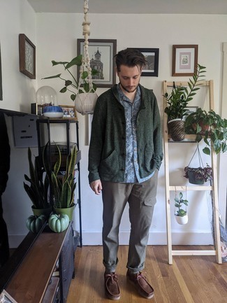 Как носить брюки карго с ботинками дезертами