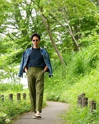 Как носить брюки карго с лоферами