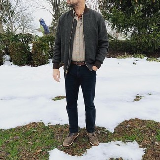 Как носить повседневные ботинки с бомбером мужчине