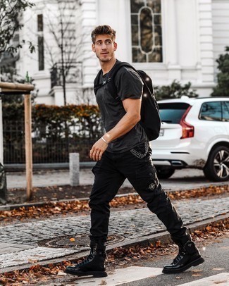 Как носить повседневные ботинки с брюками карго
