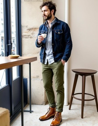Как носить повседневные ботинки с брюками чинос