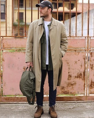 Как носить повседневные ботинки с плащом мужчине