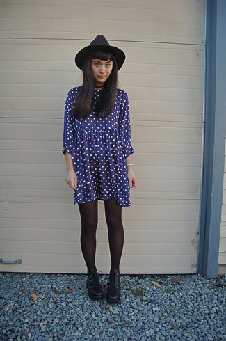 Как носить повседневное платье с ботильонами