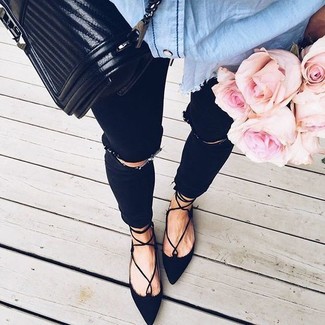 С чем носить рубашку из шамбре женщине