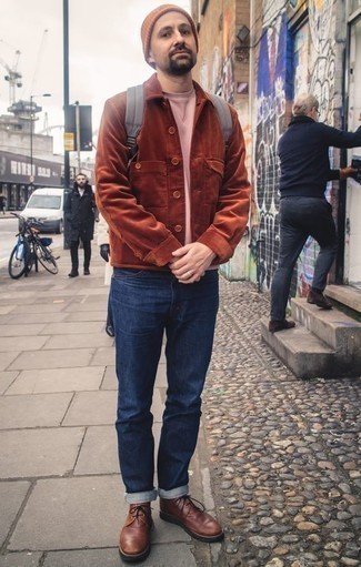 С чем носить темно-серый рюкзак мужчине