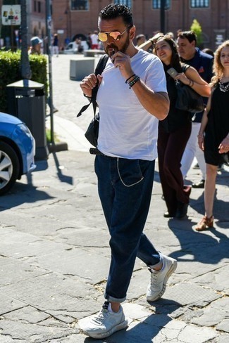 С чем носить темно-серый рюкзак мужчине