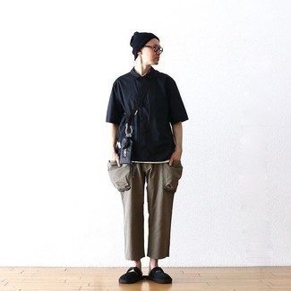 С чем носить темно-серую сумку мужчине