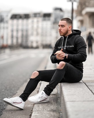 С чем носить темно-серый браслет из бисера мужчине