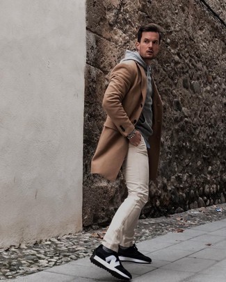 С чем носить темно-серый браслет из бисера мужчине