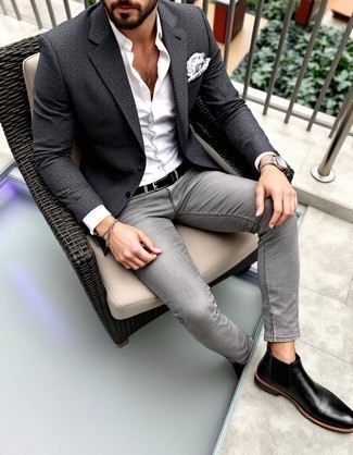 Какие ботинки челси носить с темно-серым пиджаком мужчине