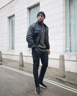 С чем носить темно-серый бомбер мужчине