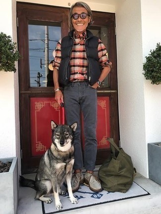 С чем носить темно-серые ботинки мужчине