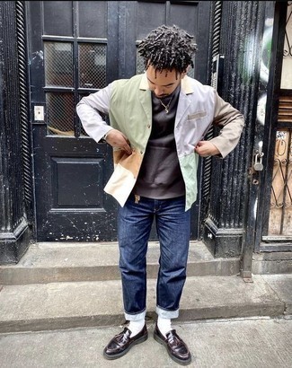 С чем носить темно-серый браслет мужчине