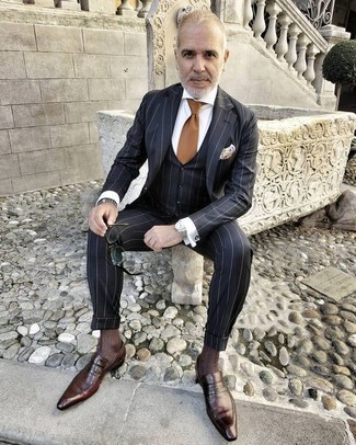 С чем носить темно-серый браслет мужчине