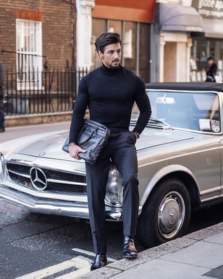 С чем носить темно-серый портфель