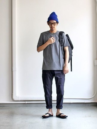 С чем носить темно-серый рюкзак из плотной ткани мужчине