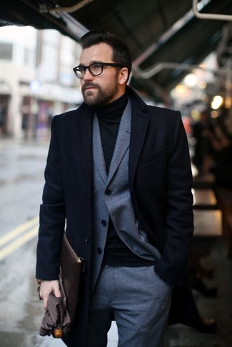 С чем носить темно-серый шерстяной костюм в клетку