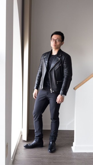 Какие косухи носить с темно-серыми брюками чинос