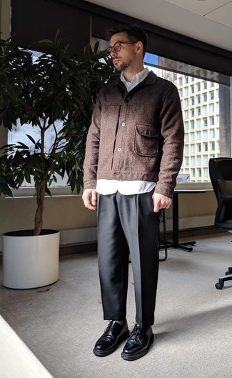 Какие туфли дерби носить с темно-серыми брюками чинос