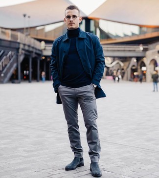 Какие дождевики носить с темно-серыми брюками чинос