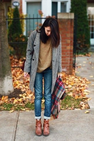 Какие ботильоны носить с темно-серым пальто