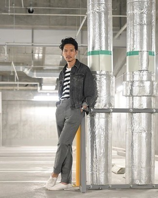 С чем носить темно-серую джинсовую куртку мужчине