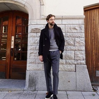 Какое полупальто носить с темно-серыми классическими брюками