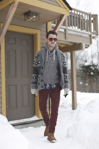 С чем носить темно-серые перчатки мужчине