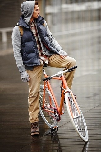 С чем носить темно-серые перчатки мужчине