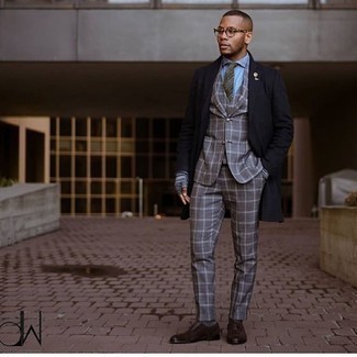 С чем носить темно-серые перчатки мужчине