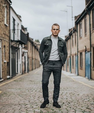 Какие водолазки носить с темно-серой курткой харрингтон