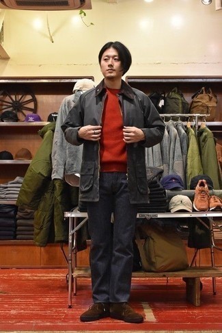 Какие ботинки дезерты носить с темно-серыми джинсами