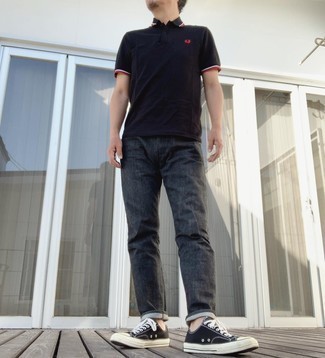 С чем носить темно-серые джинсы мужчине