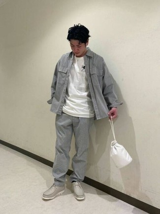 С чем носить темно-серые кожаные ботинки мужчине