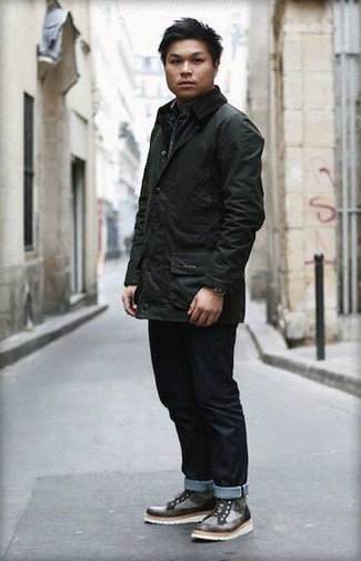 С чем носить темно-серые кожаные ботинки мужчине