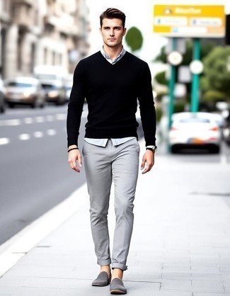 С чем носить темно-серые лоферы мужчине