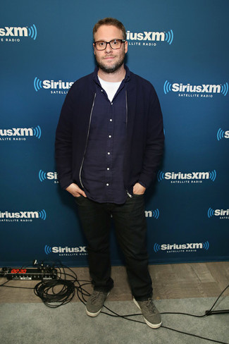 Какие бомберы носить с темно-серыми низкими кедами мужчине