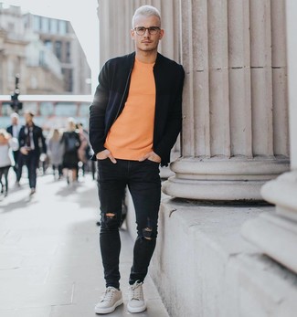 Какие бомберы носить с темно-серыми низкими кедами мужчине