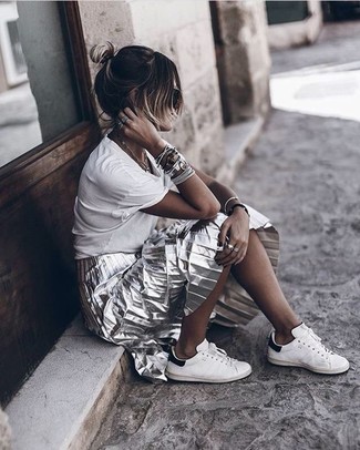 С чем носить темно-серую юбку-миди