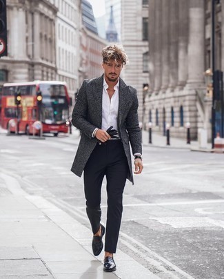 С чем носить темно-серое длинное пальто