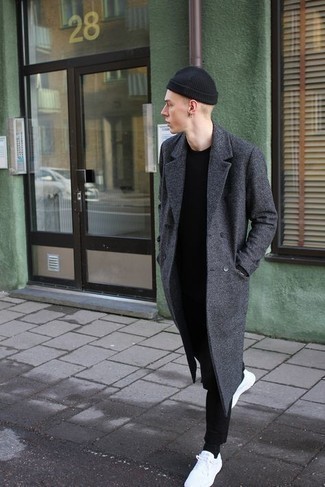 С чем носить темно-серое длинное пальто